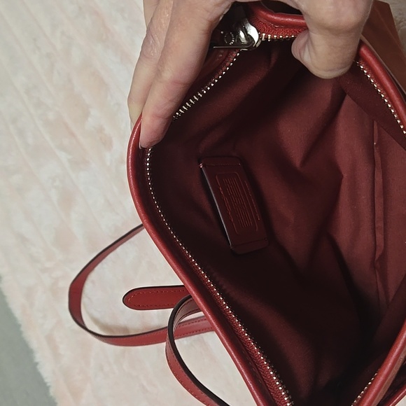 Coach Signature Shoulder Bag in True Red - Picture 10 of 14